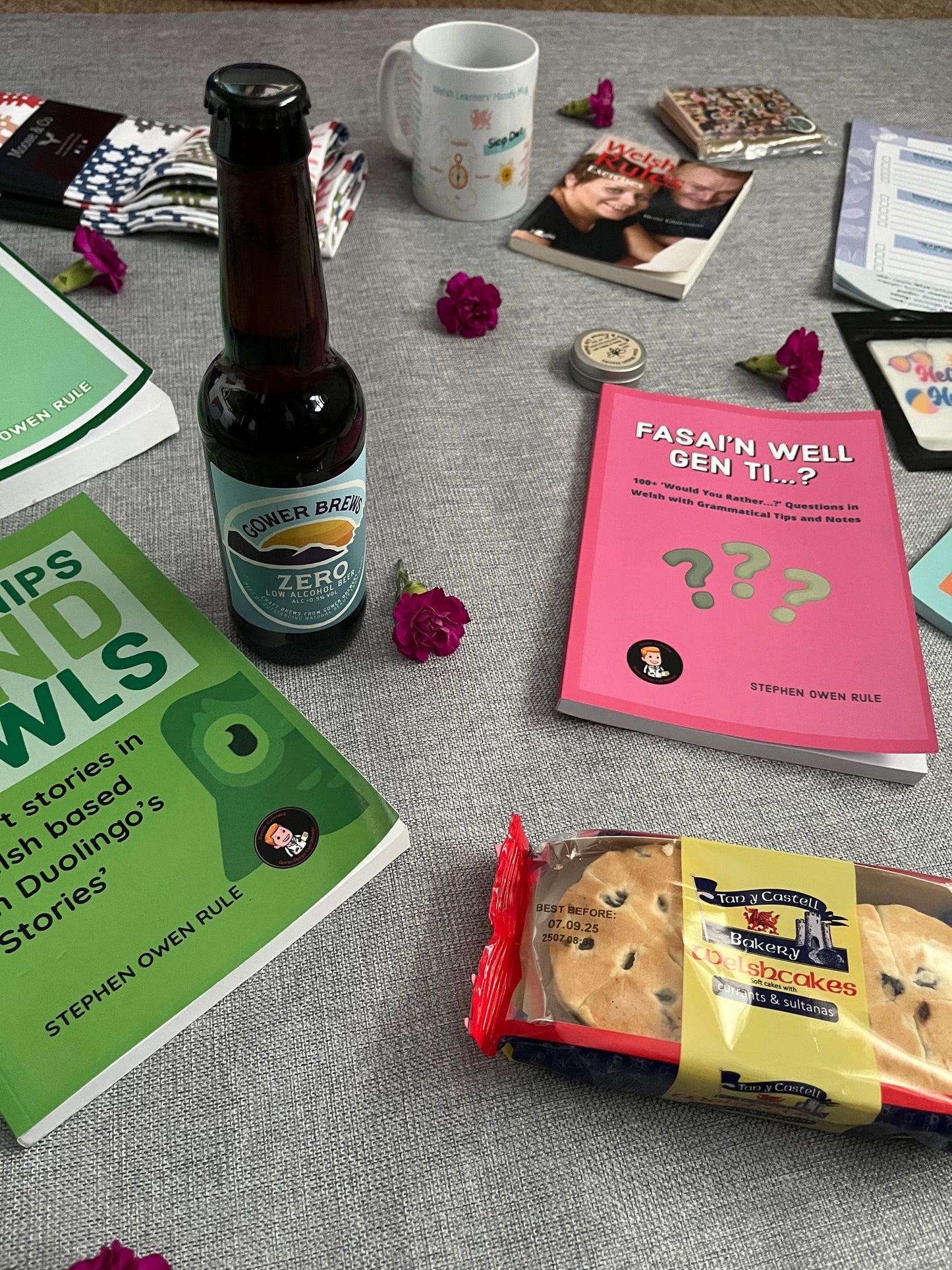 Mystery bundle for Welsh Learners 🏴