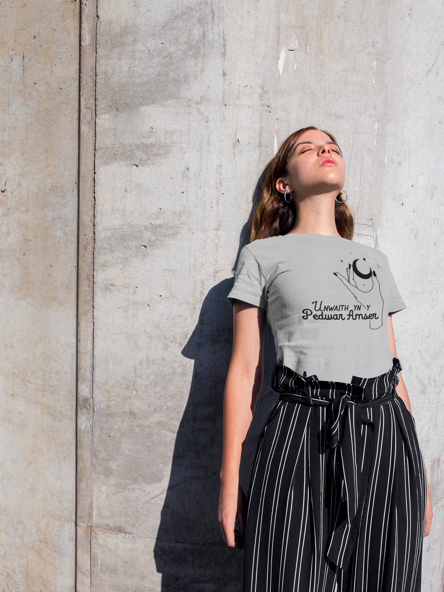 Unwaith yn y pedwar amser- Welsh lang T-shirt