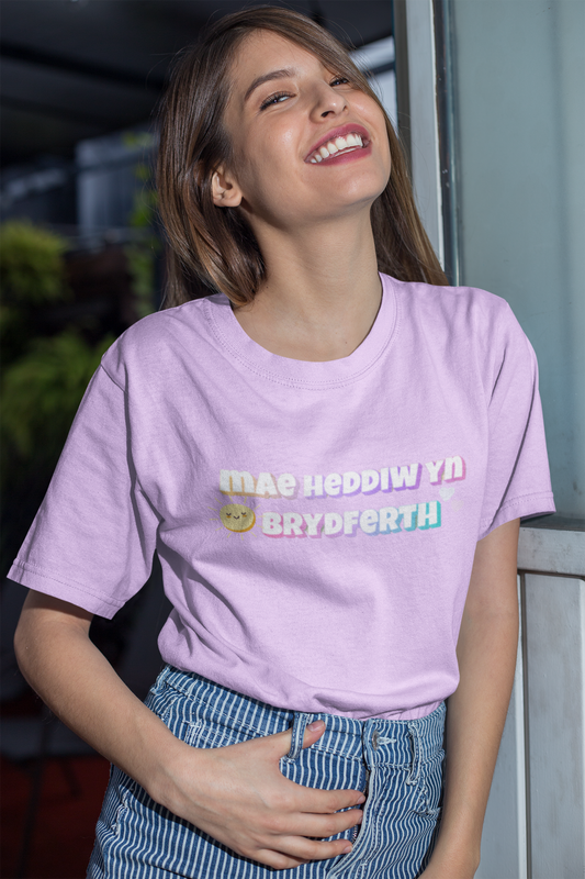 Mae Heddiw yn Brydferth (Today is Beautiful) crewneck T-shirt