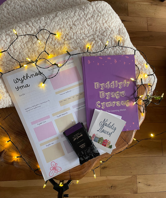 Christmas Gift Pack- Welsh learners' journal, desk planner, hot choc