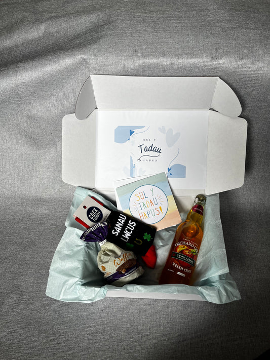 Welsh Father’s Day gift pack- waffles, cider, socks and a card