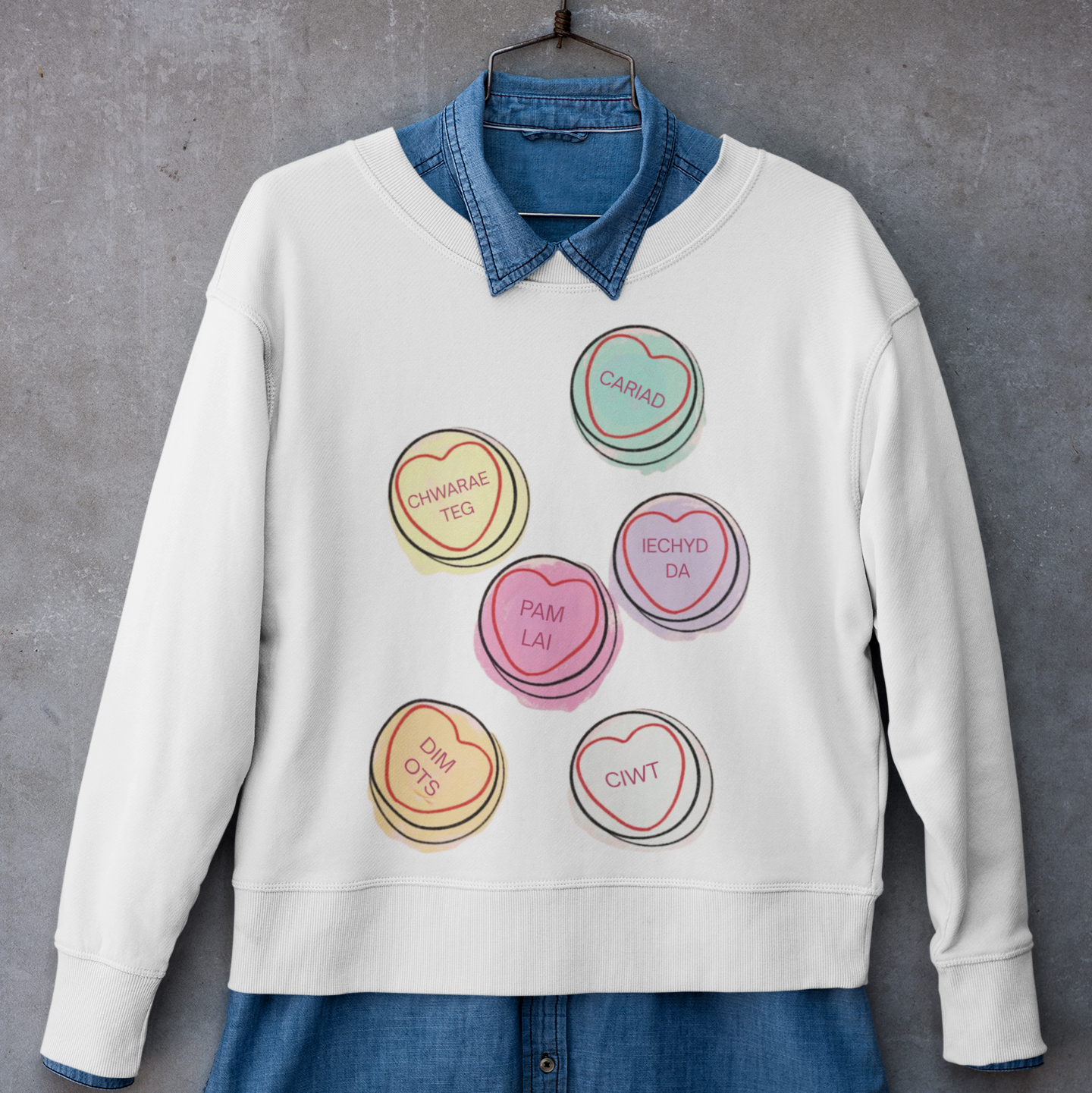 Love hearts style Welsh language jumper