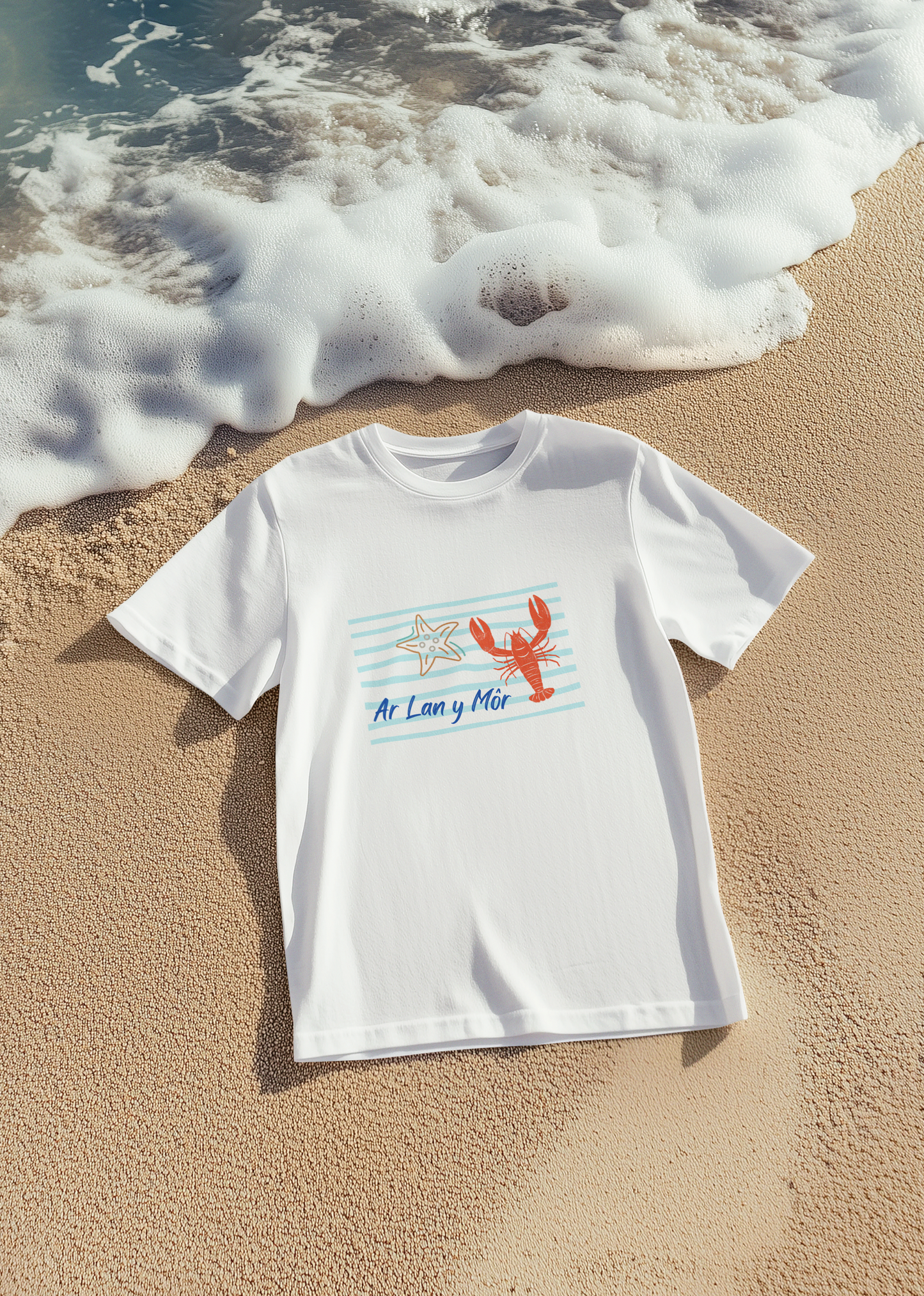 Ar lan y môr (on the seashore) Welsh language T-shirt