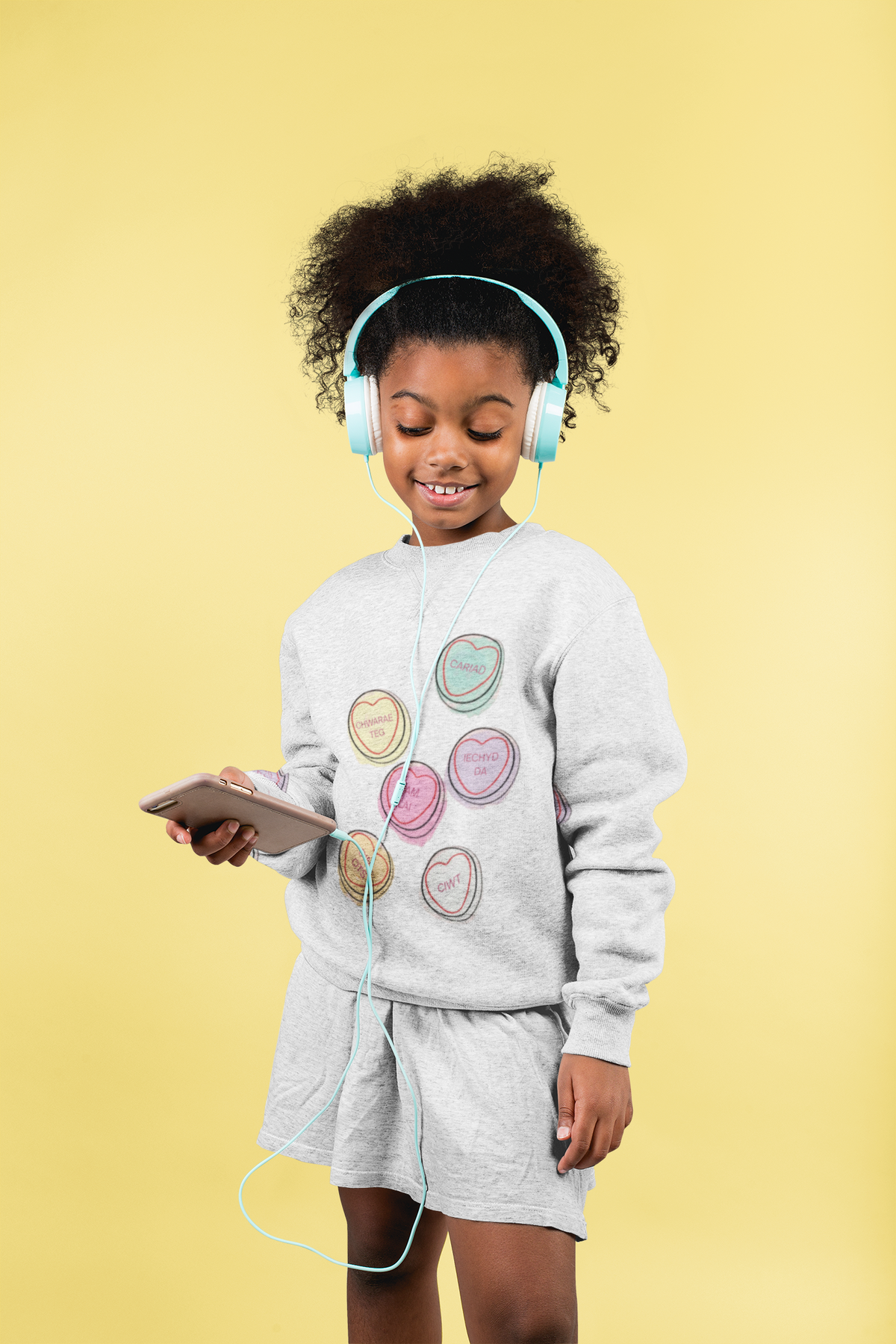Kids Love hearts style Welsh language jumper