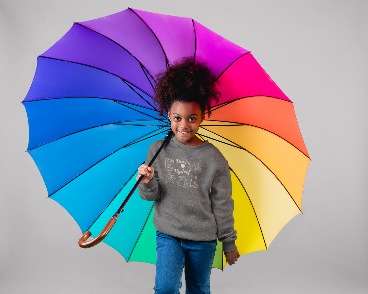 Dw i'n caru’r hydref (I love autumn) Welsh language kids sweatshirt