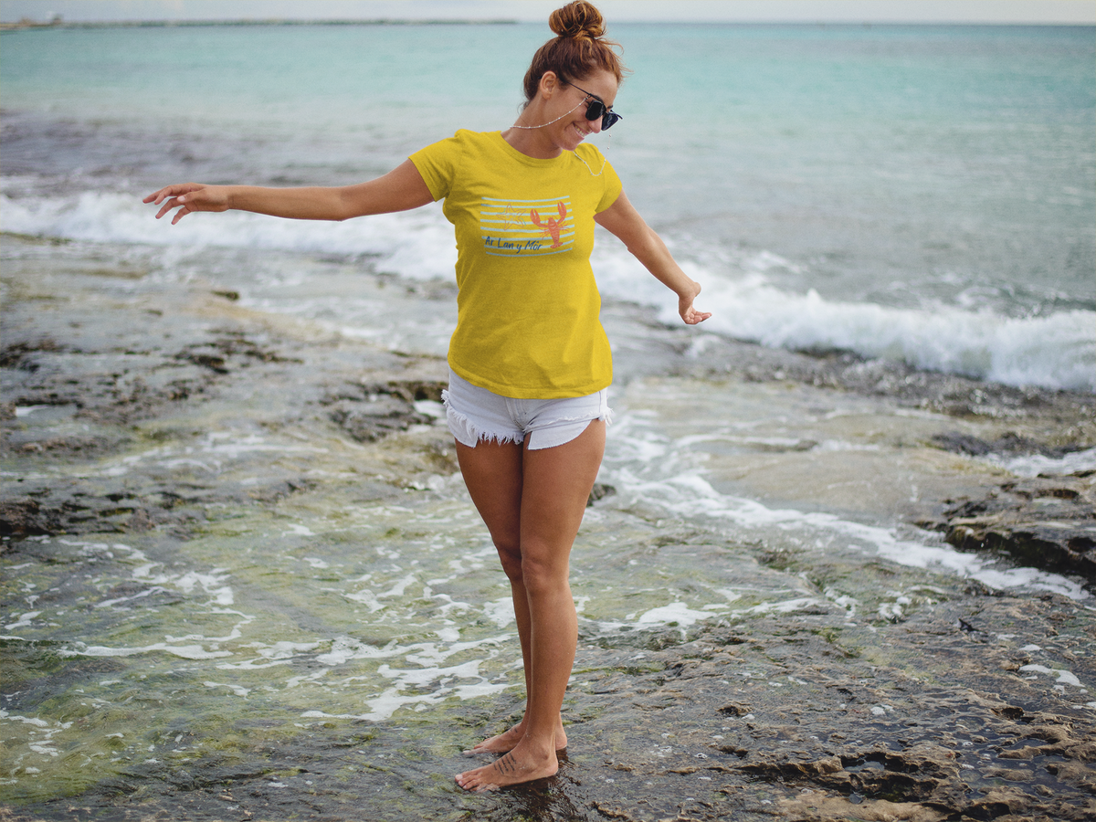 Ar lan y môr (on the seashore) Welsh language T-shirt